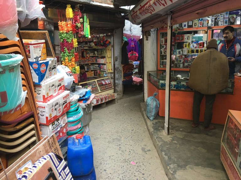 The alleyway to Nepal 